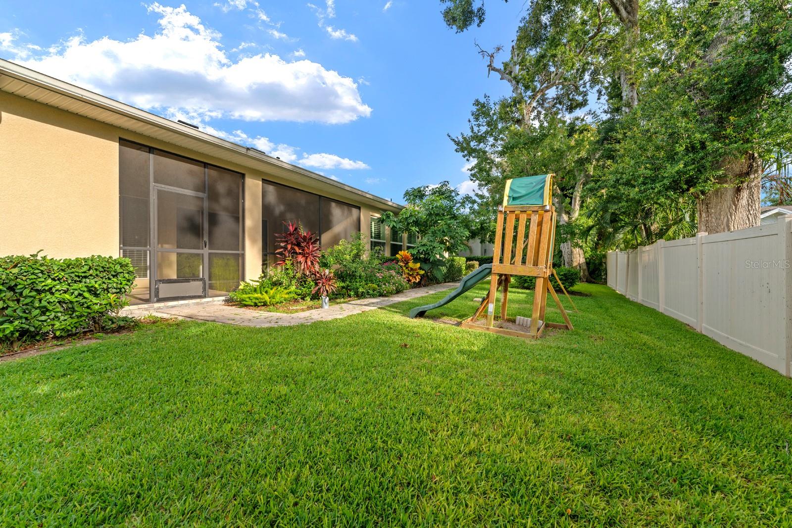 Image 32 of 37 For 1304 Lorea Lane