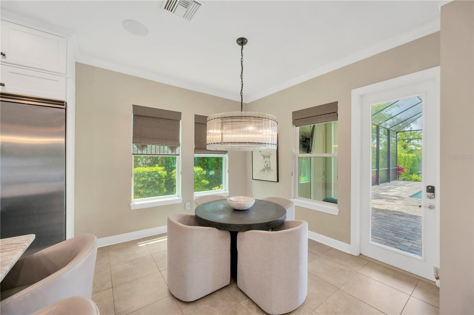 Listing photo id 9 for 9219 Tillinghast Drive