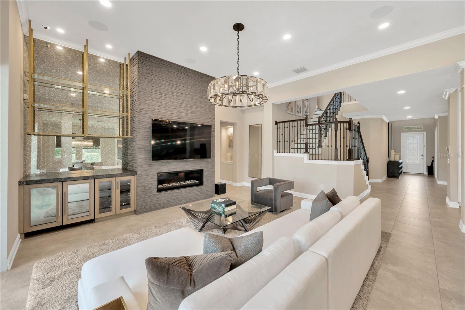 Listing photo id 13 for 9219 Tillinghast Drive