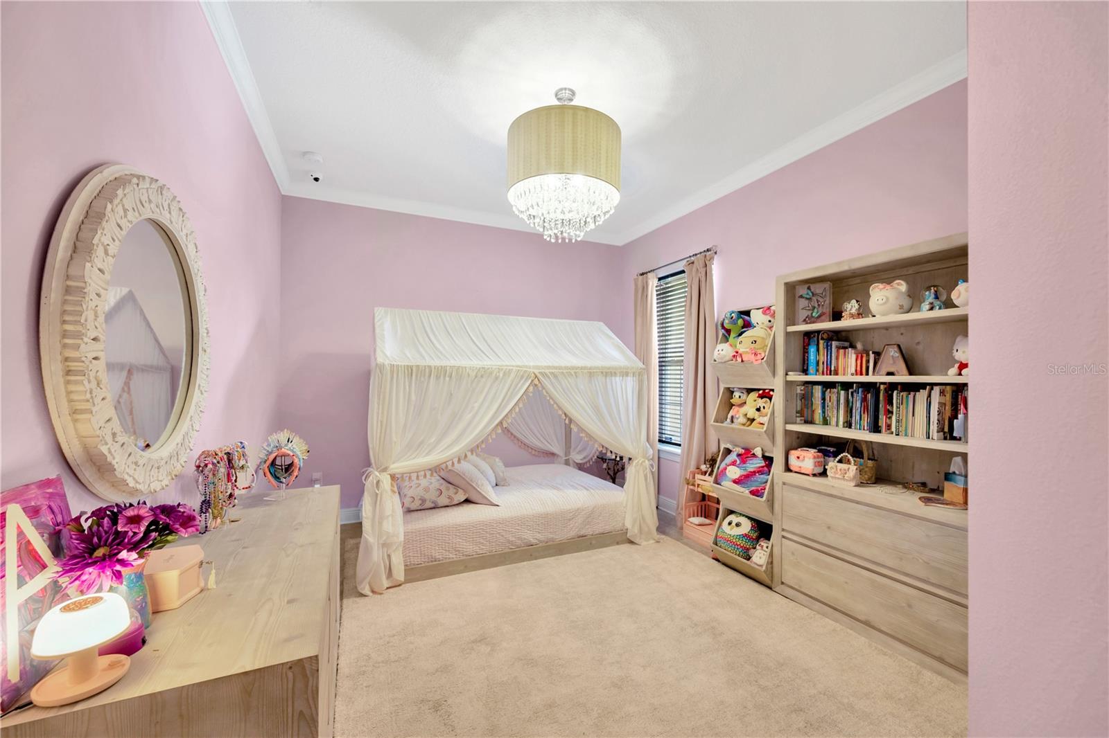 Listing photo id 22 for 9219 Tillinghast Drive