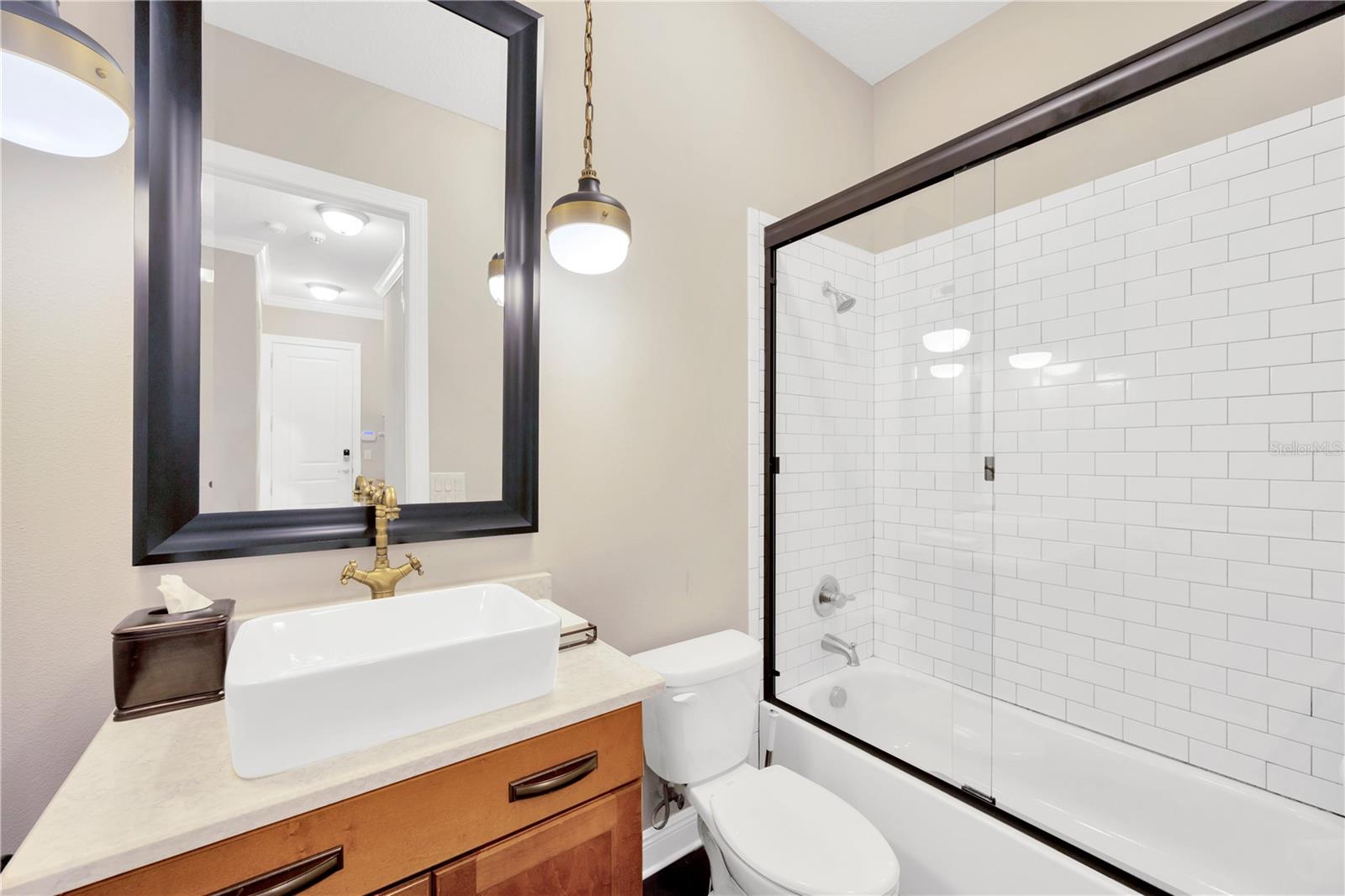 Listing photo id 23 for 9219 Tillinghast Drive