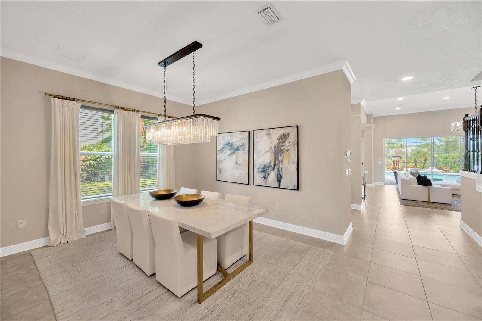Listing photo id 3 for 9219 Tillinghast Drive