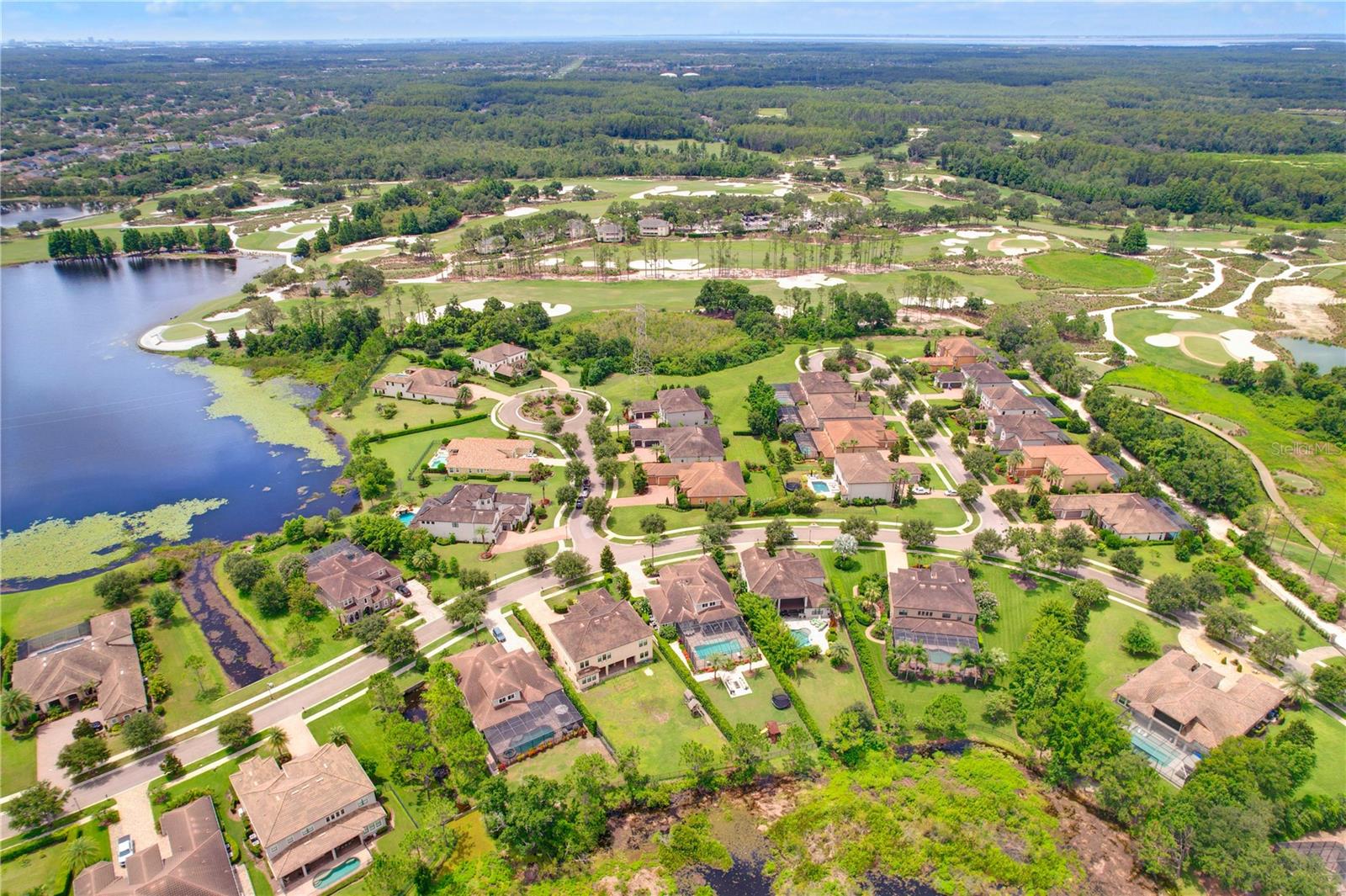 Listing photo id 52 for 9219 Tillinghast Drive