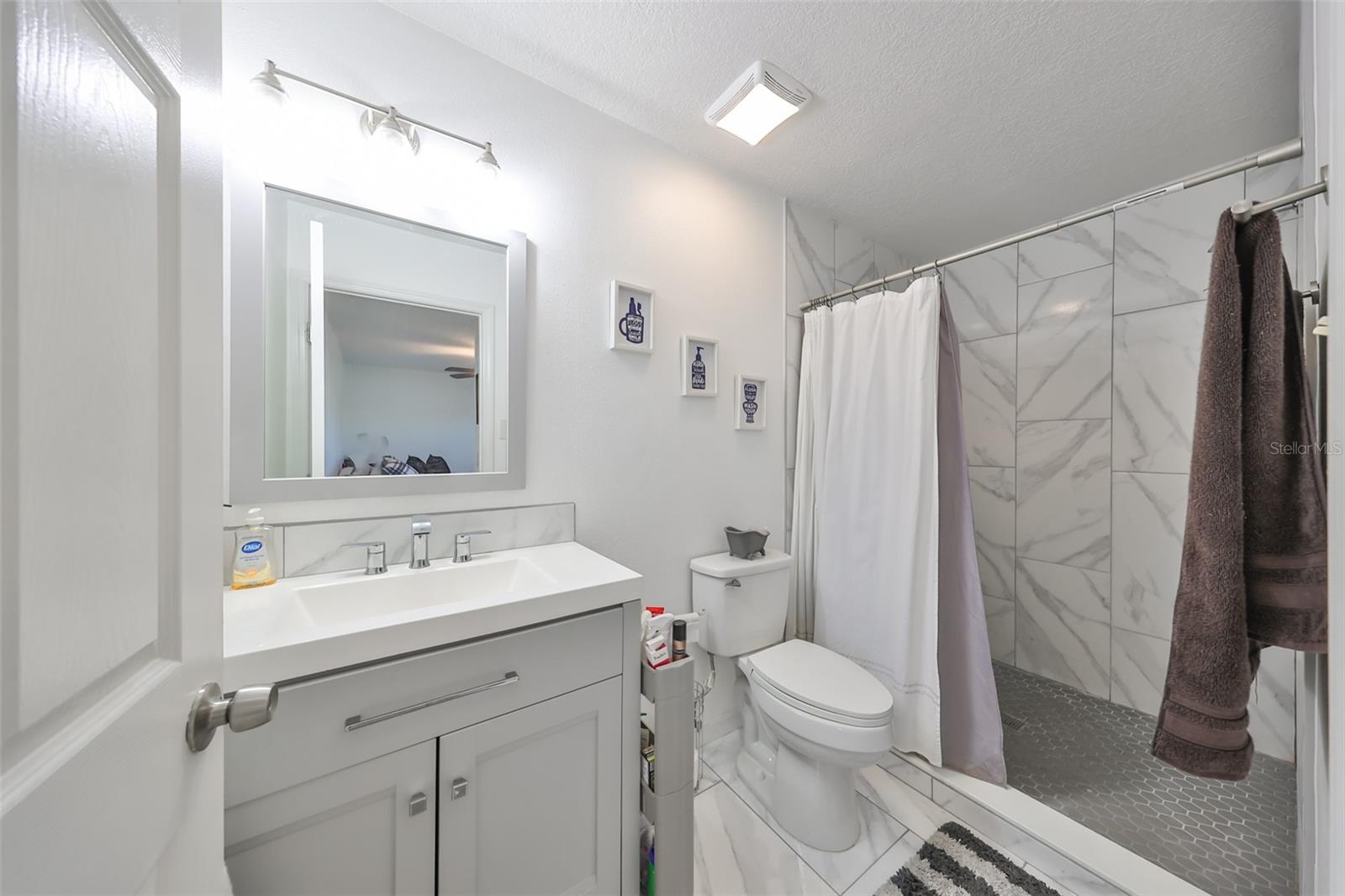 Image 13 of 21 For 703 Rutgers Place
