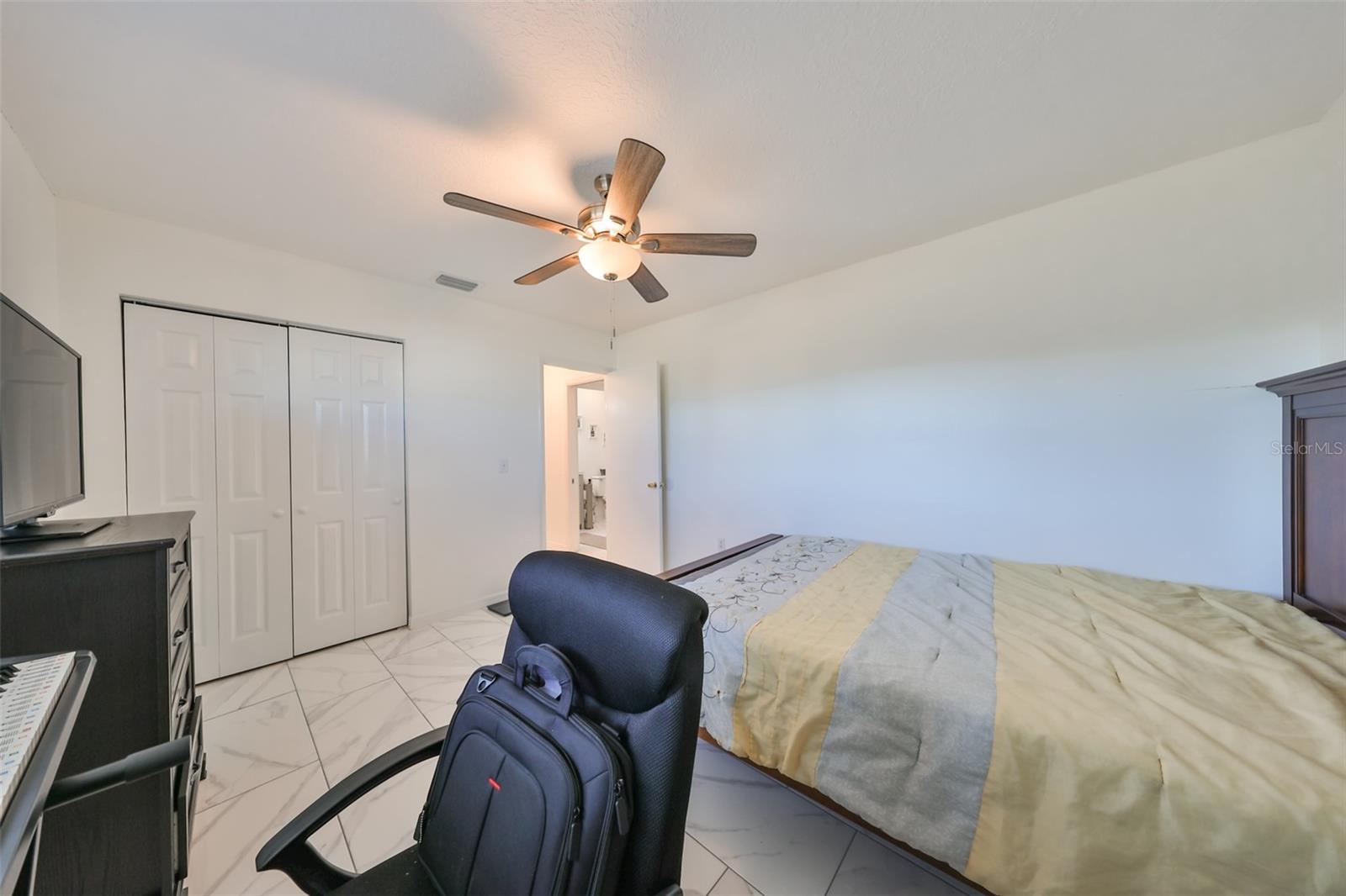 Image 15 of 21 For 703 Rutgers Place