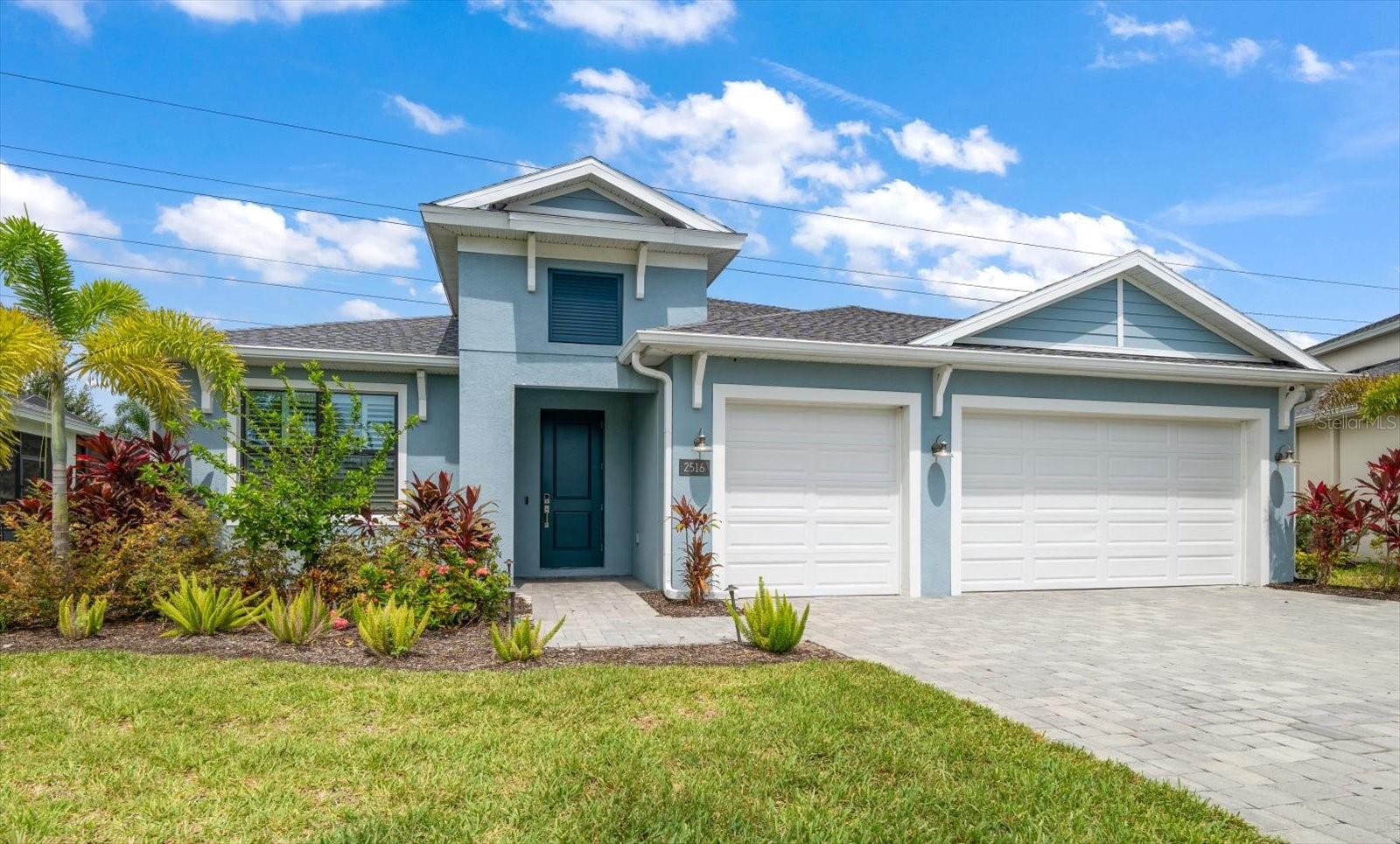 Listing photo id 0 for 2516 Cobalt Shores Lane