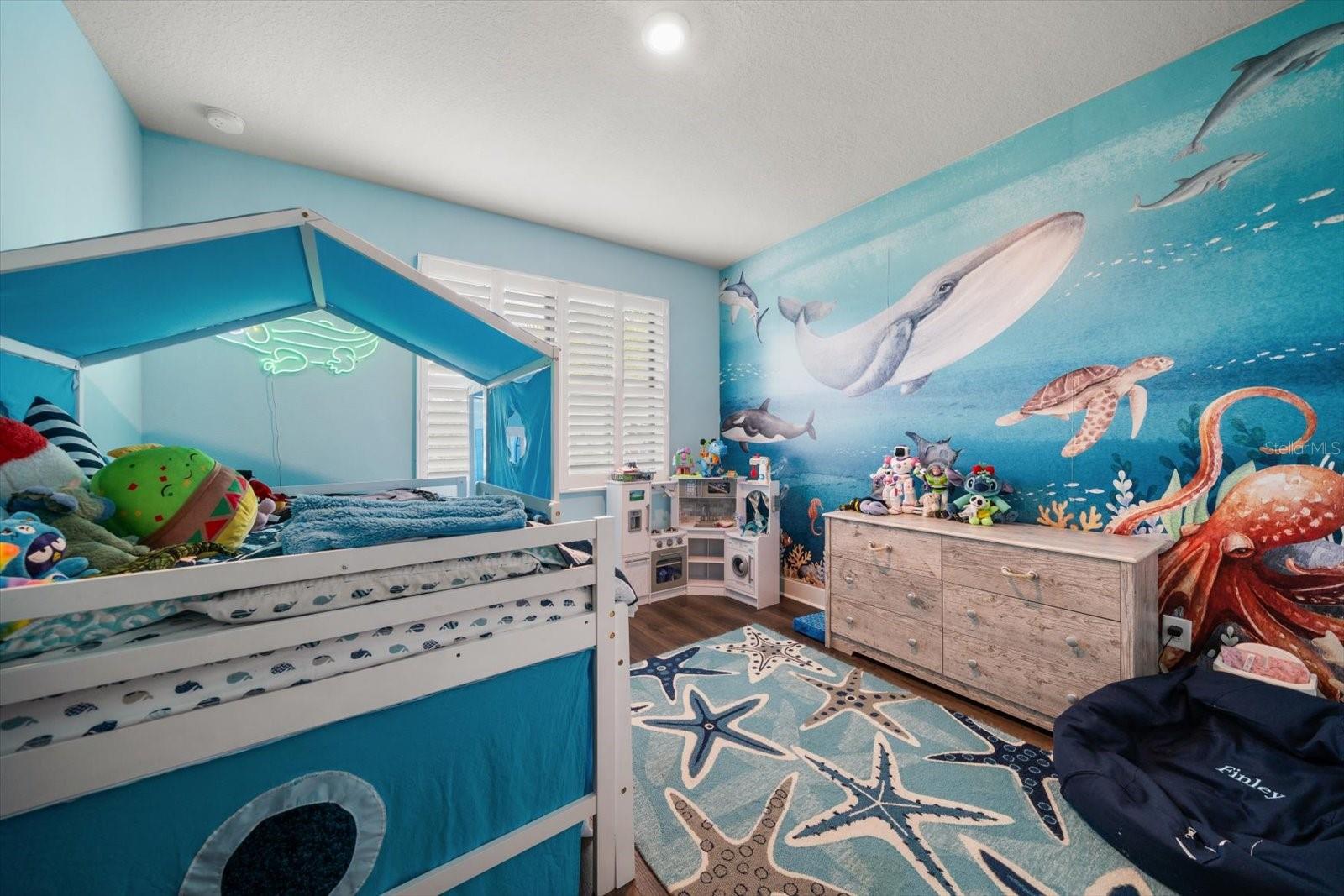 Listing photo id 20 for 2516 Cobalt Shores Lane