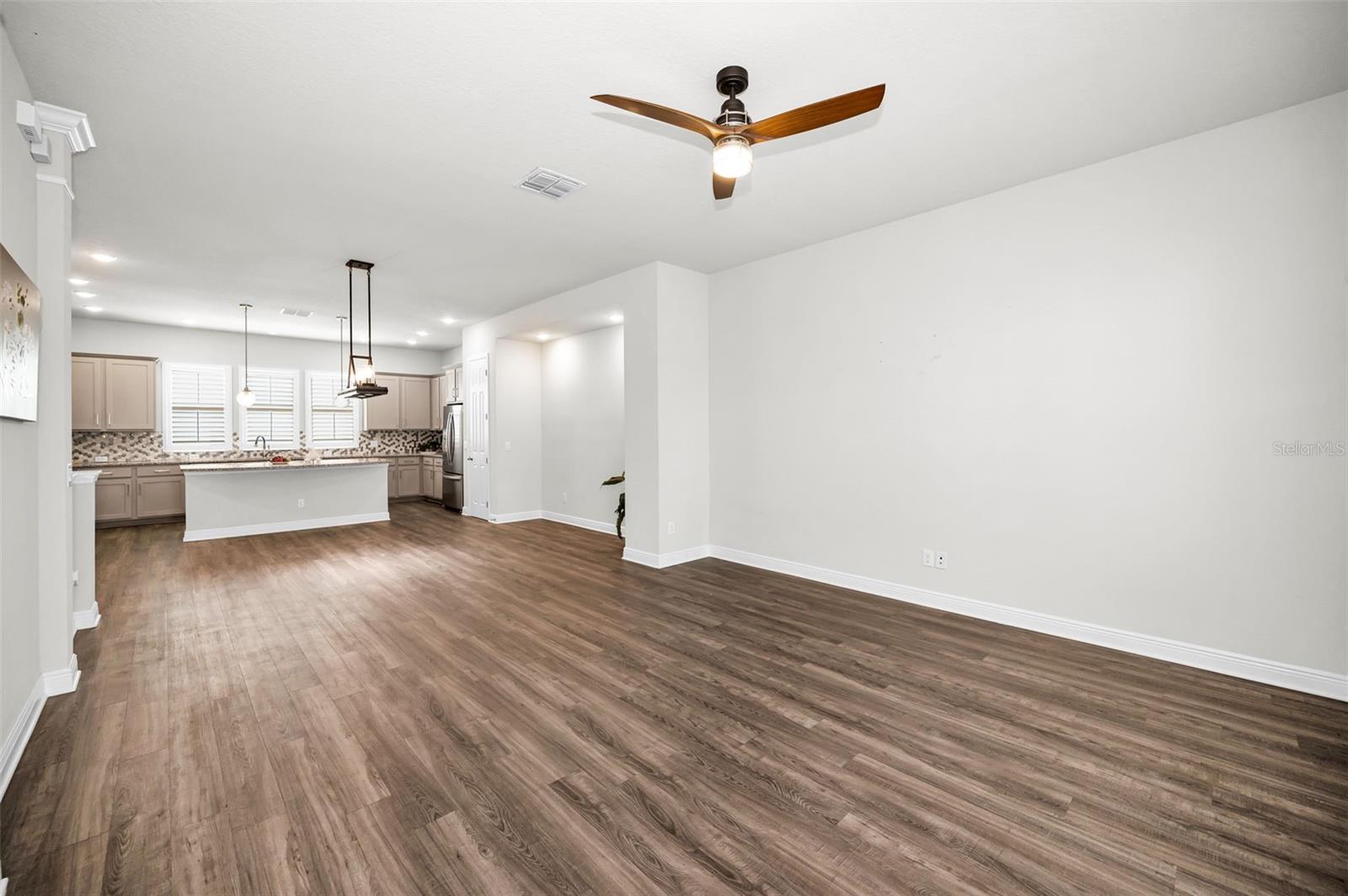 Image 8 of 77 For 9589 Cavendish Drive