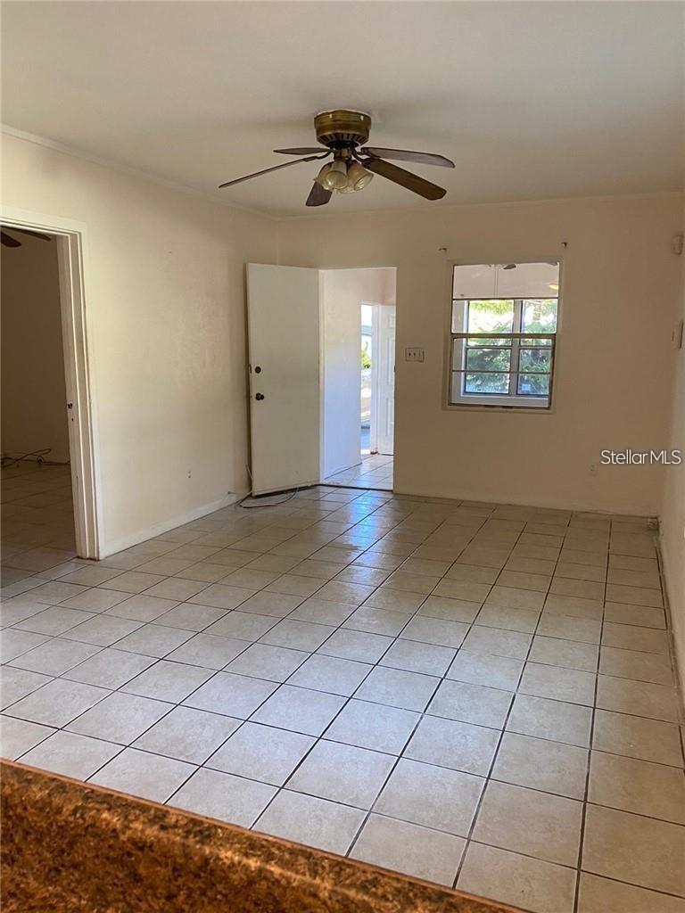 Image 4 of 7 For 1133 Tangerine Street
