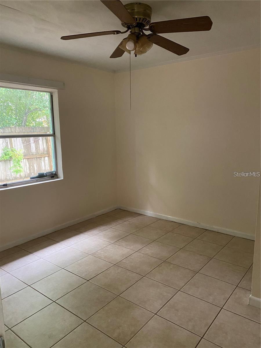 Image 6 of 7 For 1133 Tangerine Street