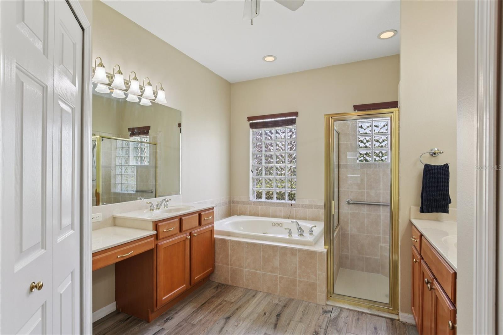 Image 17 of 31 For 7639 Teral Court