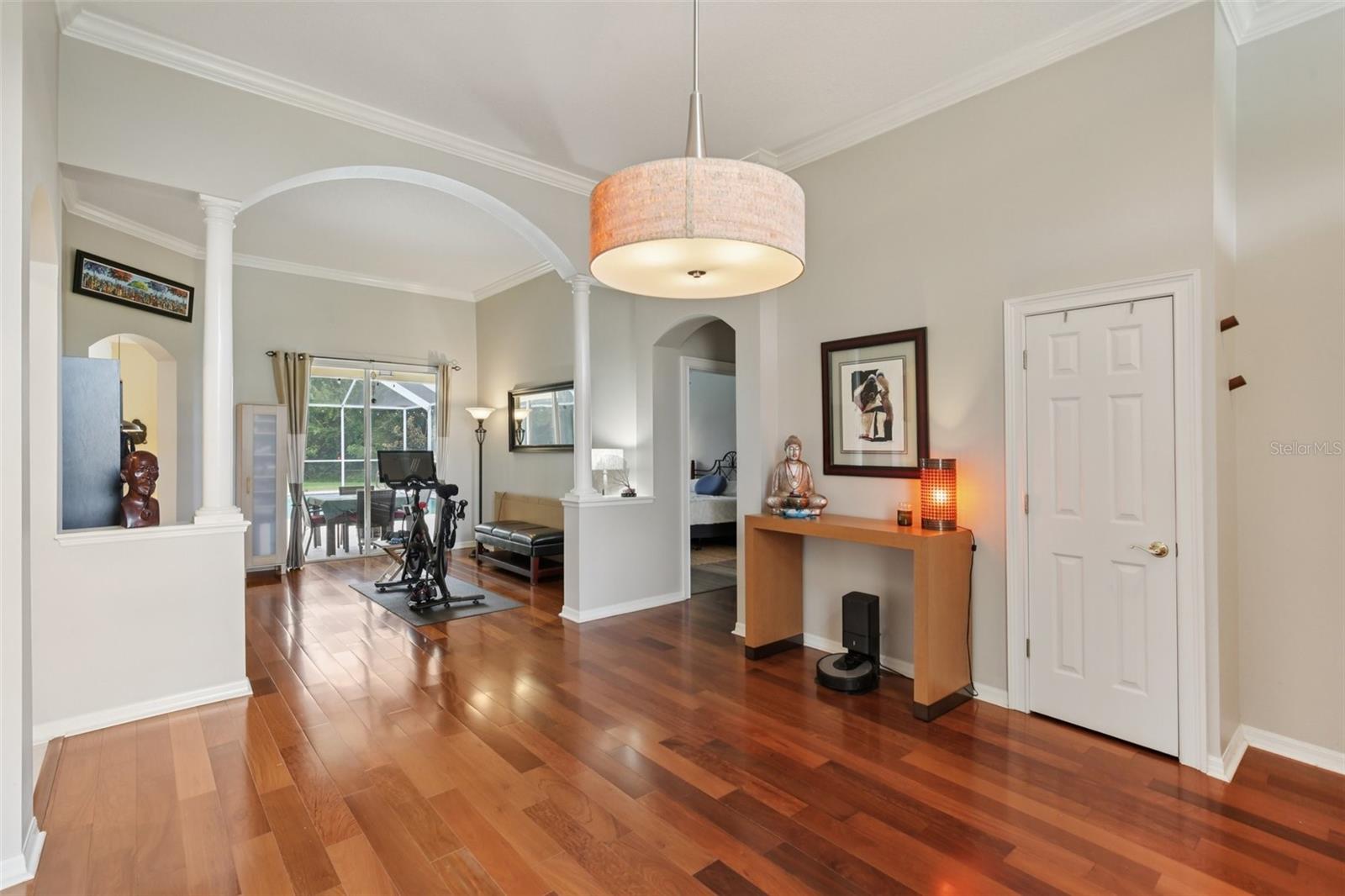 Image 5 of 31 For 7639 Teral Court