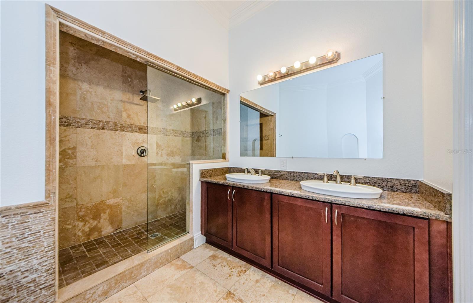 Image 25 of 38 For 3810 Villas Del Sol Court