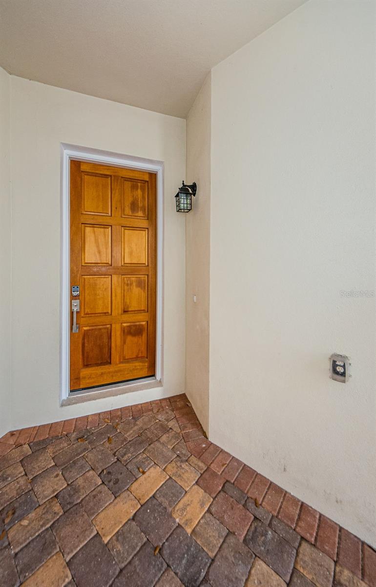 Image 4 of 38 For 3810 Villas Del Sol Court