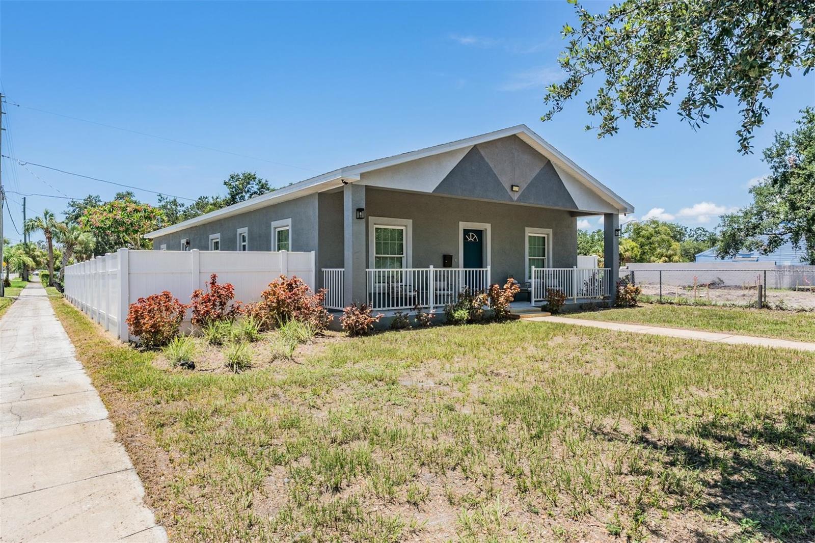 Image 2 of 42 For 1835 16th Street S