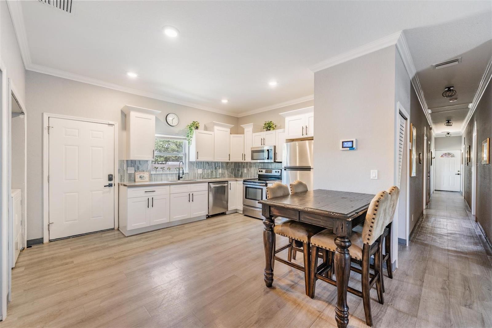 Image 21 of 42 For 1835 16th Street S