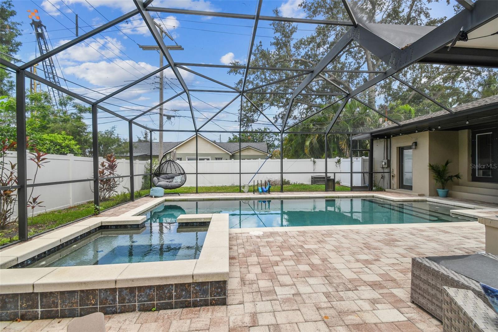 Image 35 of 44 For 563 Madeira Avenue