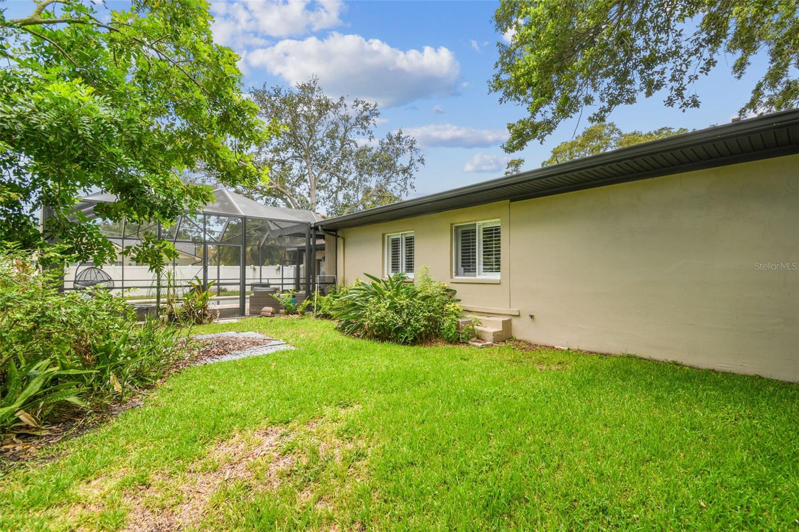 Image 40 of 44 For 563 Madeira Avenue