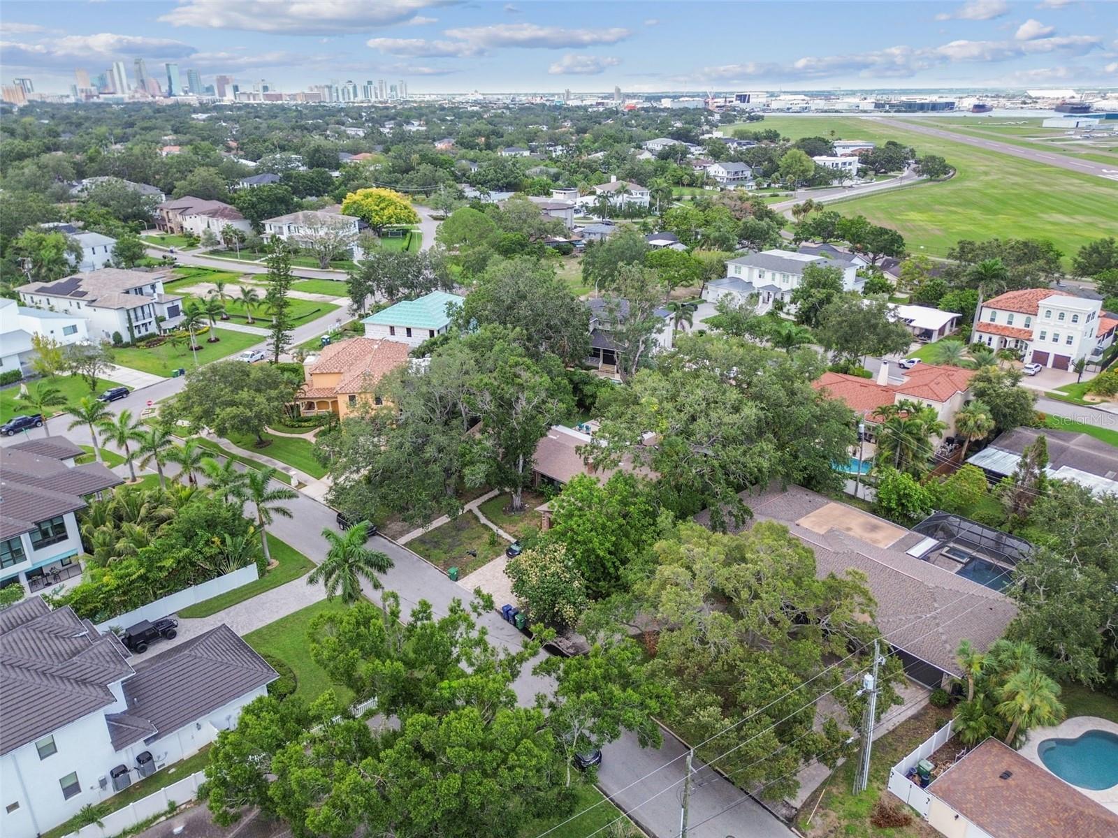 Image 42 of 44 For 563 Madeira Avenue