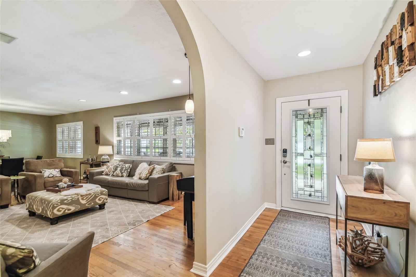 Image 7 of 44 For 563 Madeira Avenue