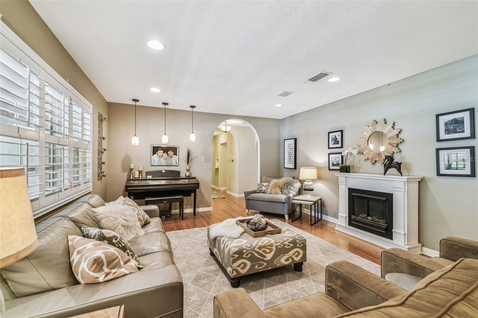 Image 9 of 44 For 563 Madeira Avenue
