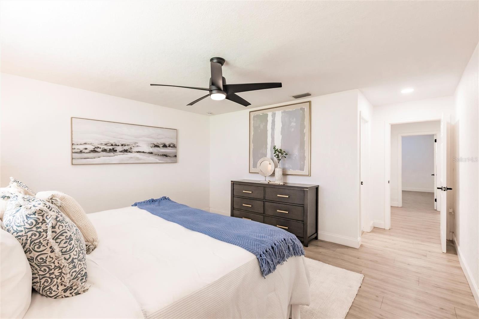 Image 19 of 33 For 3316 Port Charlotte Boulevard