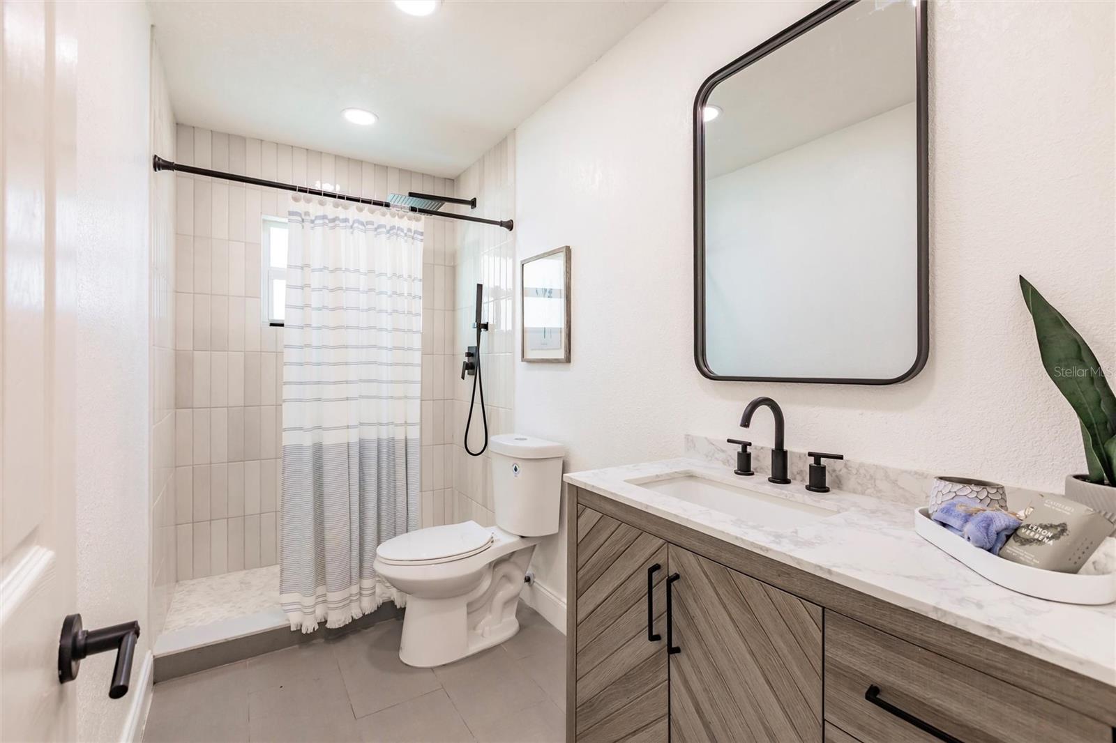 Image 22 of 33 For 3316 Port Charlotte Boulevard