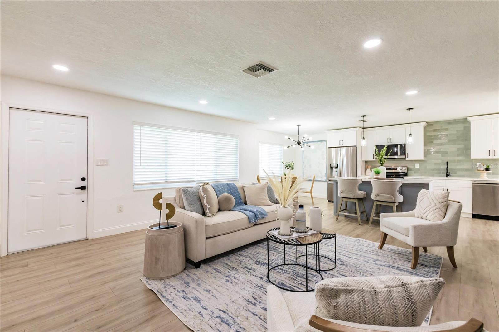 Image 5 of 33 For 3316 Port Charlotte Boulevard