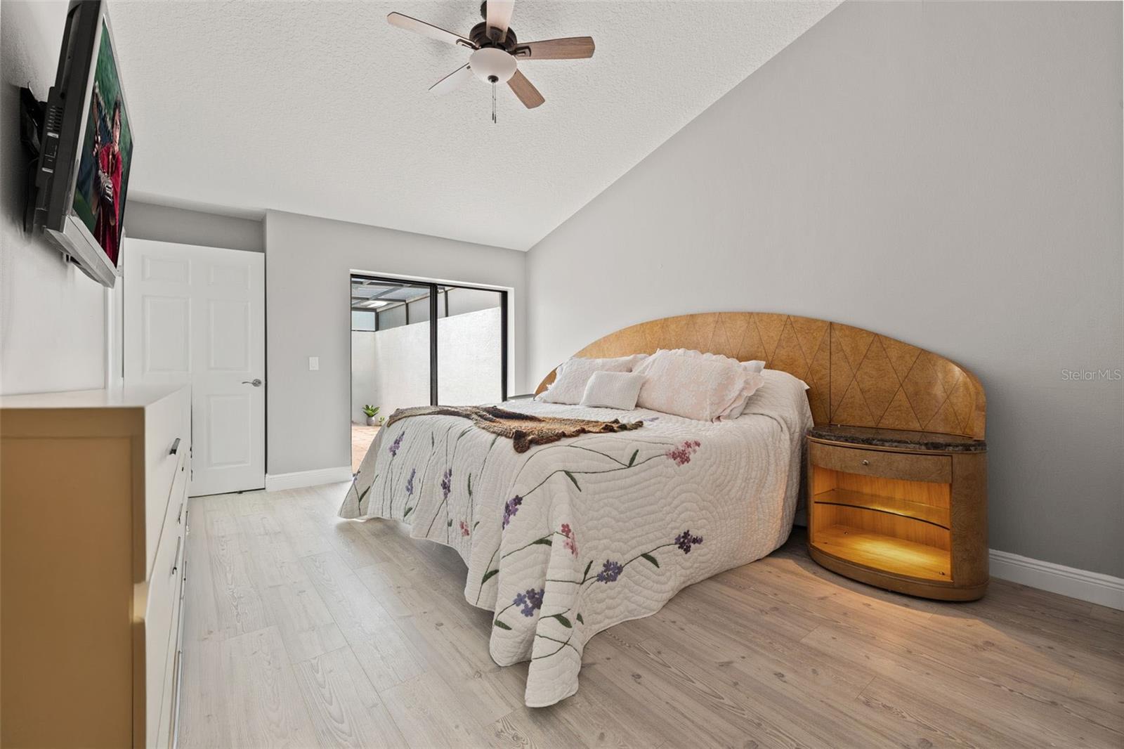 Image 14 of 26 For 17554 Fairmeadow Drive