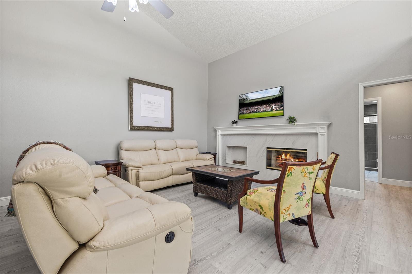 Image 6 of 26 For 17554 Fairmeadow Drive