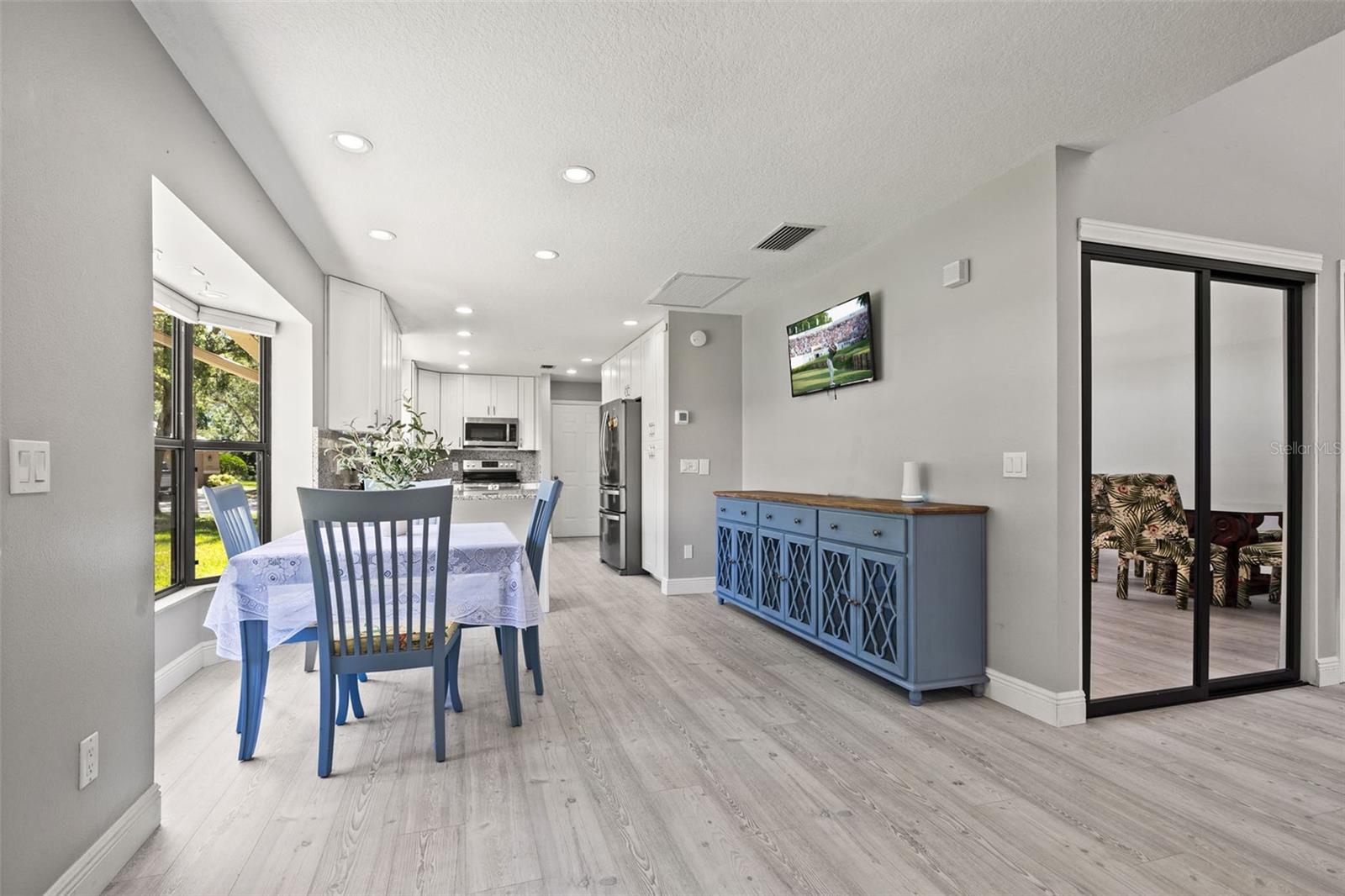 Image 7 of 26 For 17554 Fairmeadow Drive