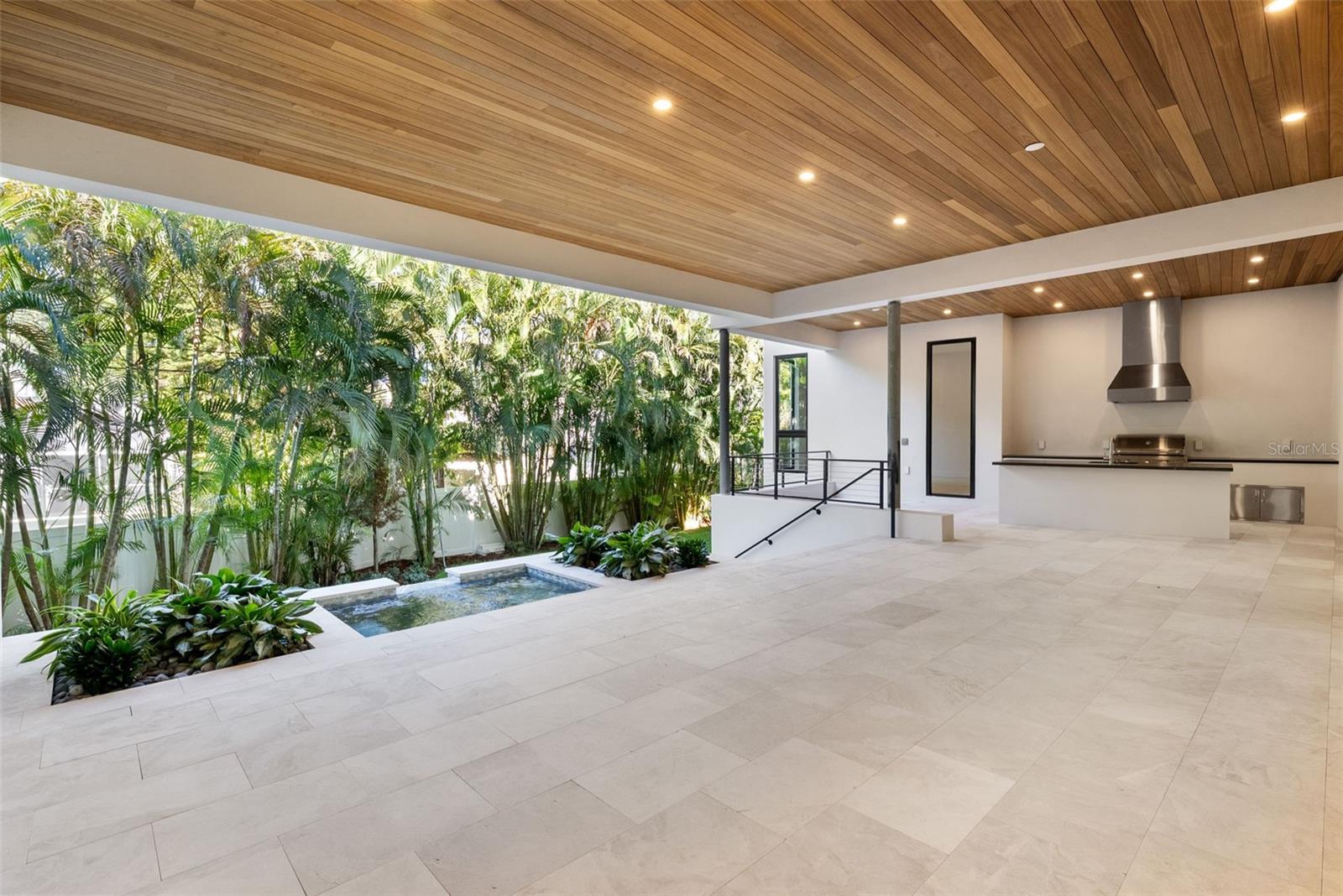 Image 45 of 89 For 107 Martinique Avenue