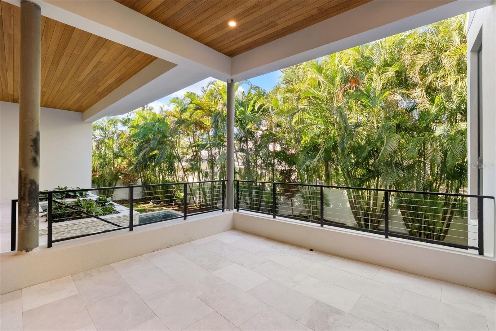 Image 49 of 89 For 107 Martinique Avenue