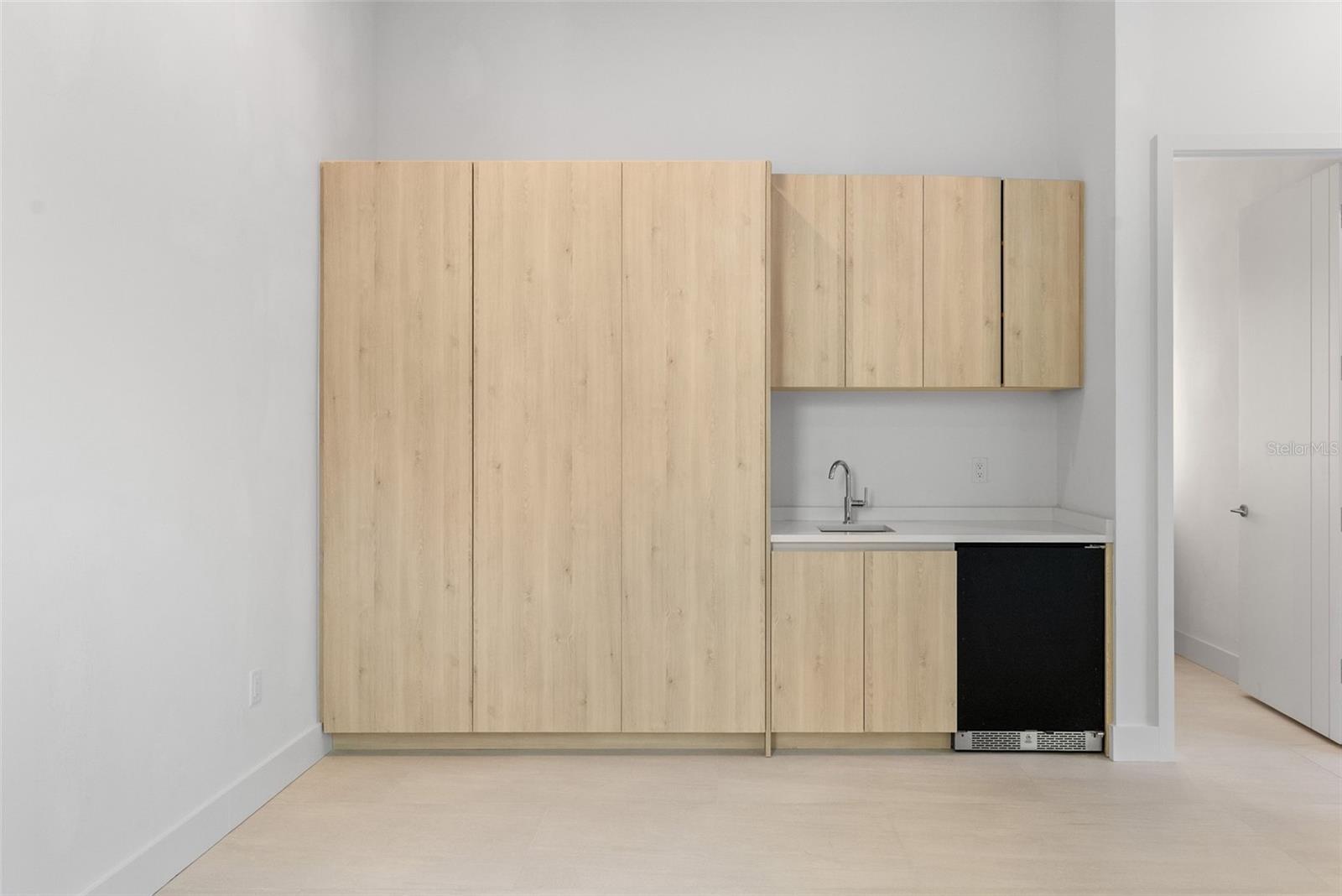 Image 53 of 89 For 107 Martinique Avenue