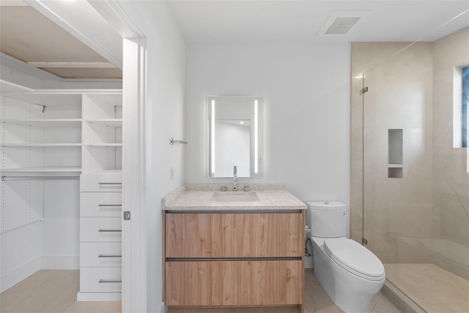 Image 63 of 89 For 107 Martinique Avenue