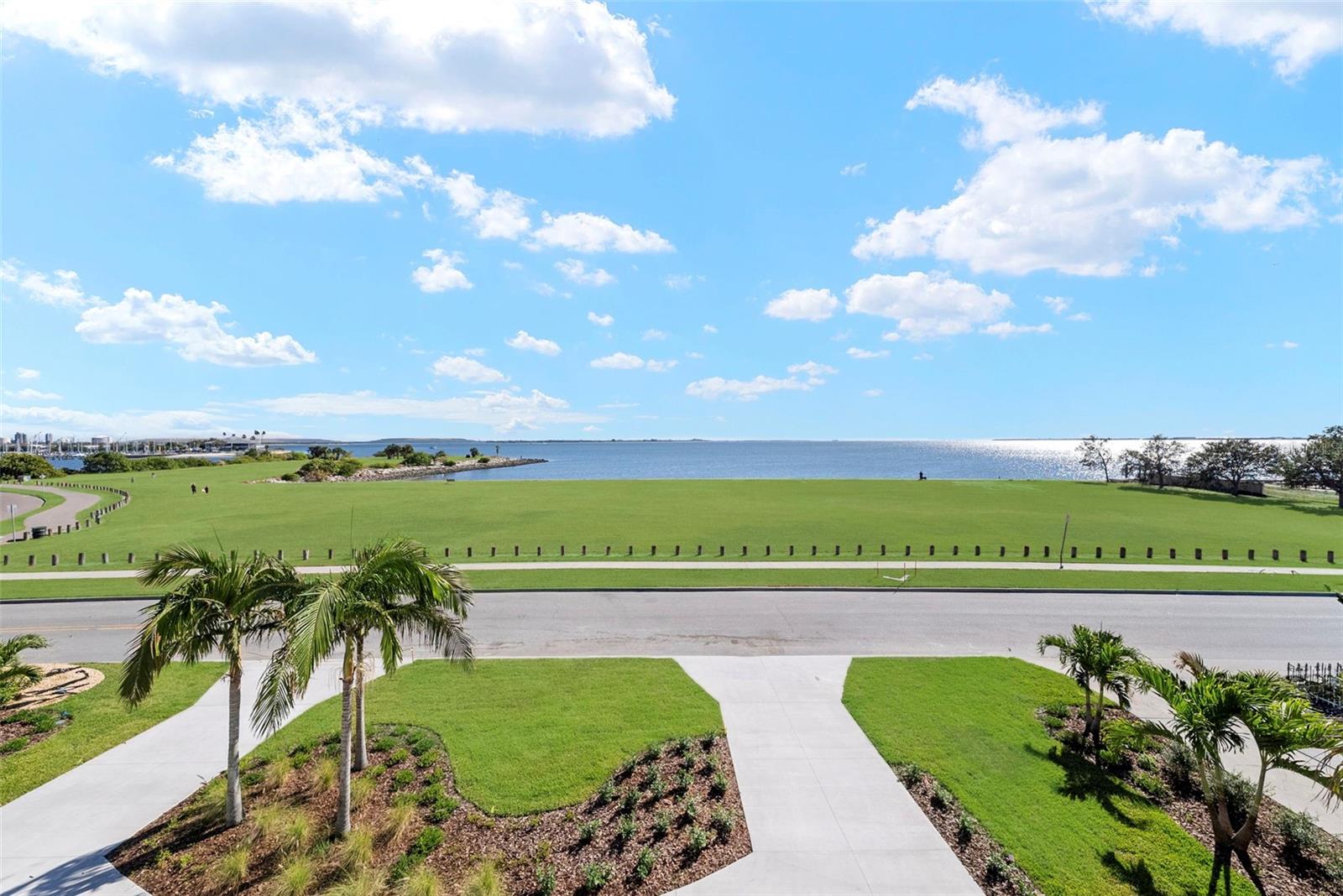 Image 70 of 89 For 107 Martinique Avenue