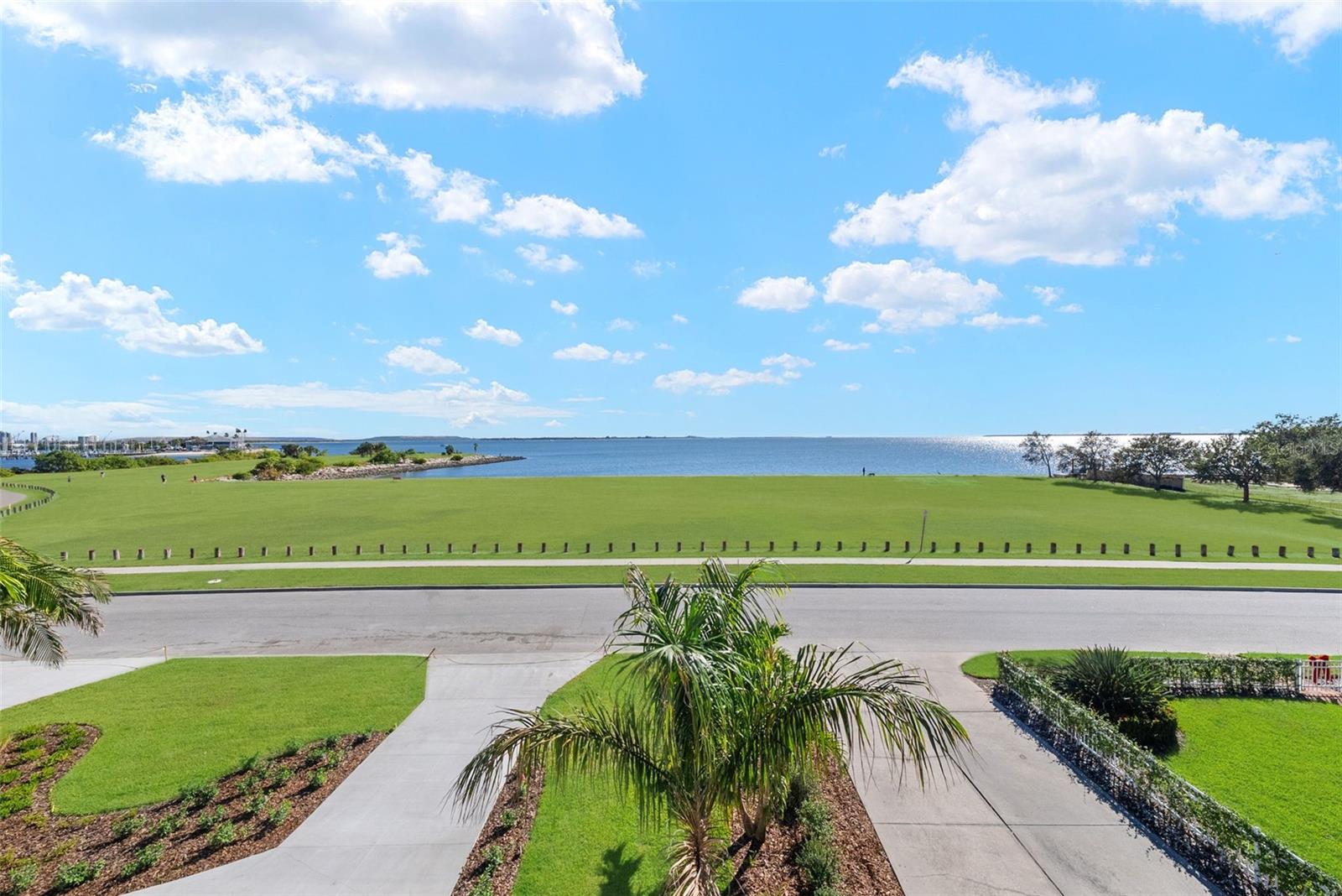 Image 71 of 89 For 107 Martinique Avenue