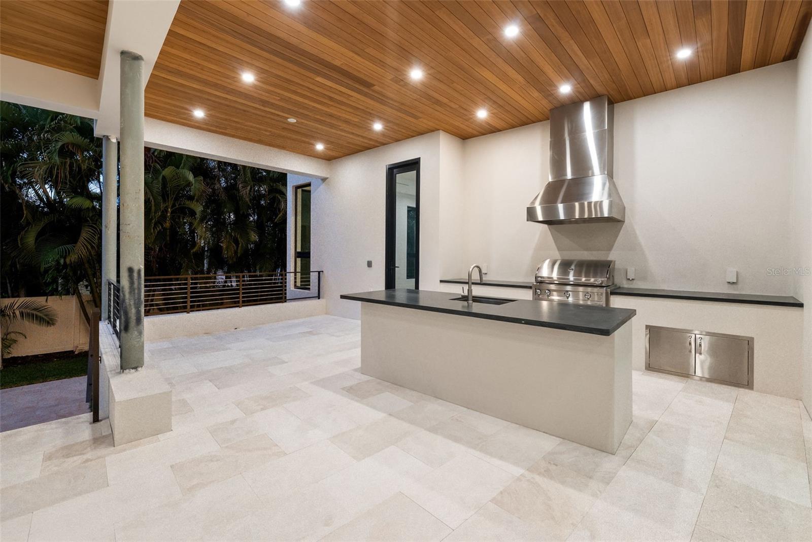 Image 78 of 89 For 107 Martinique Avenue