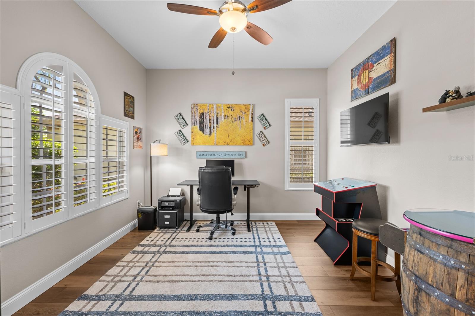 Listing photo id 37 for 23516 Abercorn Lane