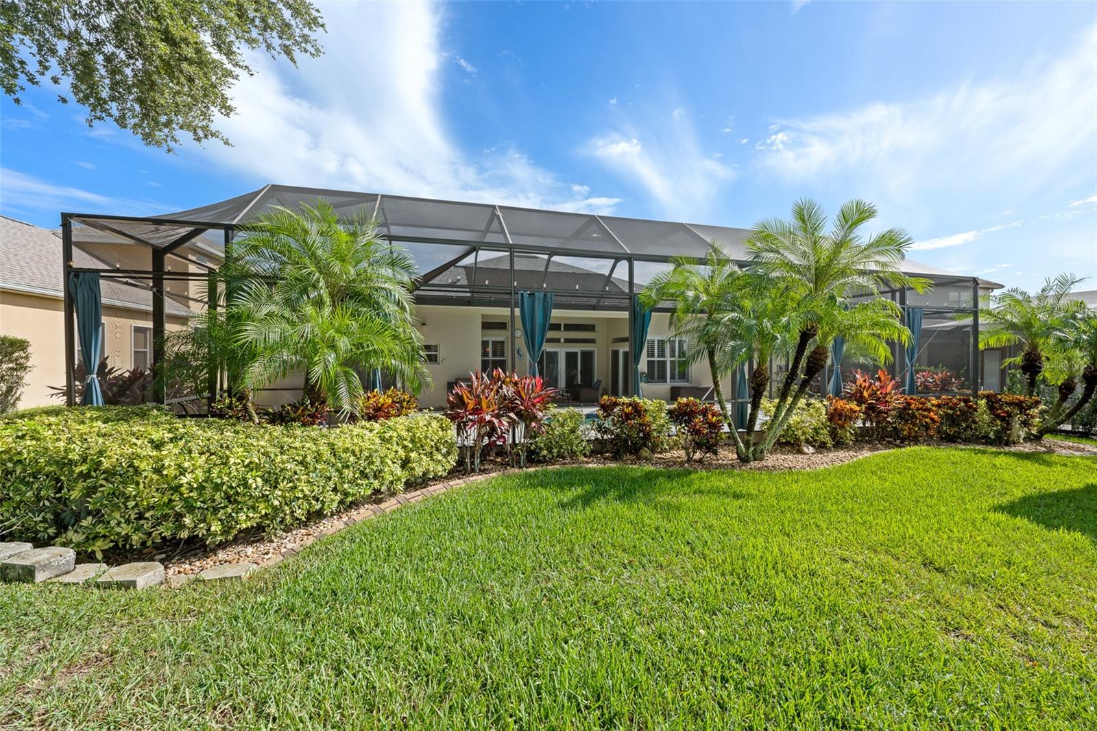 Listing photo id 47 for 23516 Abercorn Lane