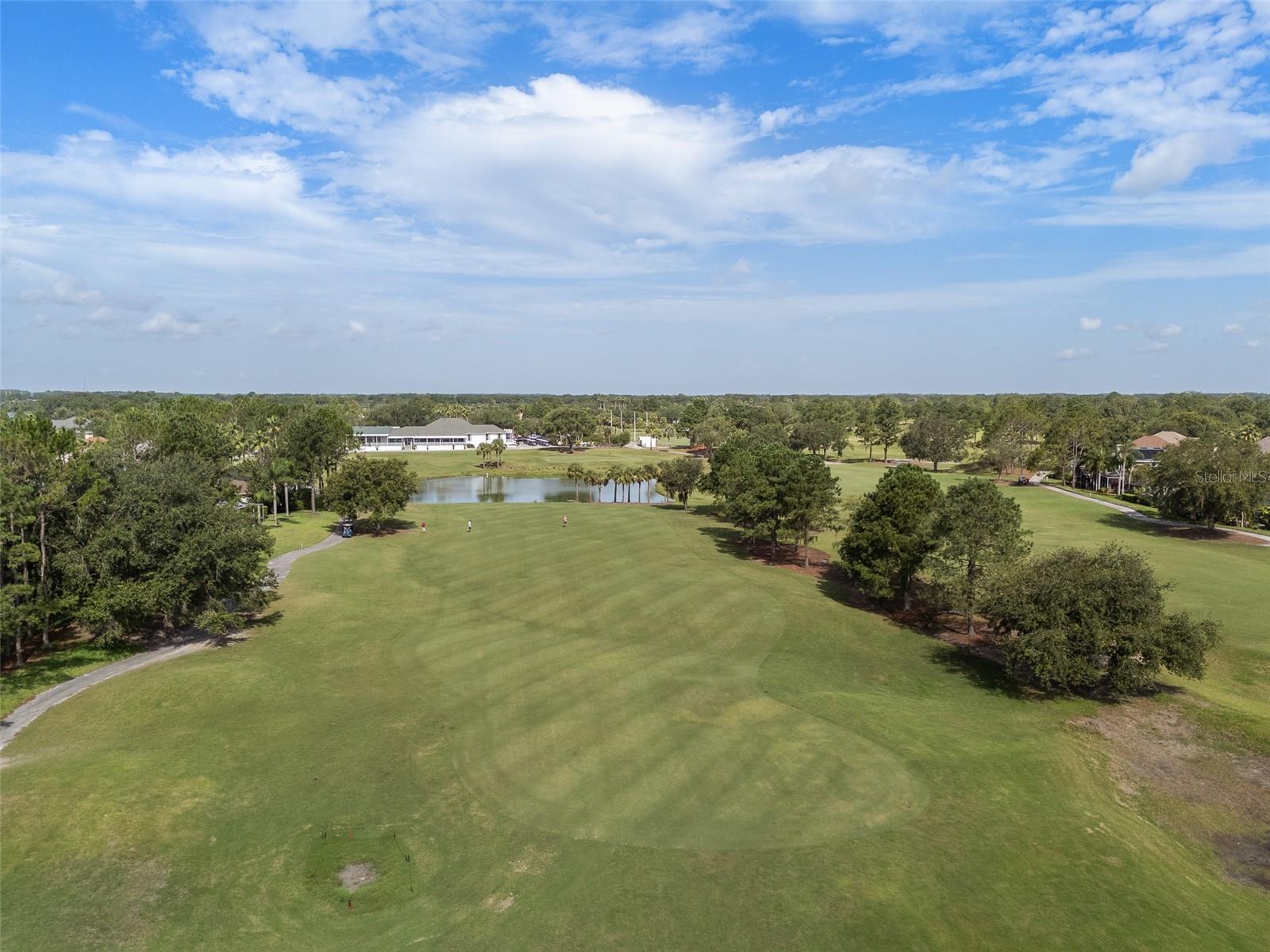 Listing photo id 53 for 23516 Abercorn Lane