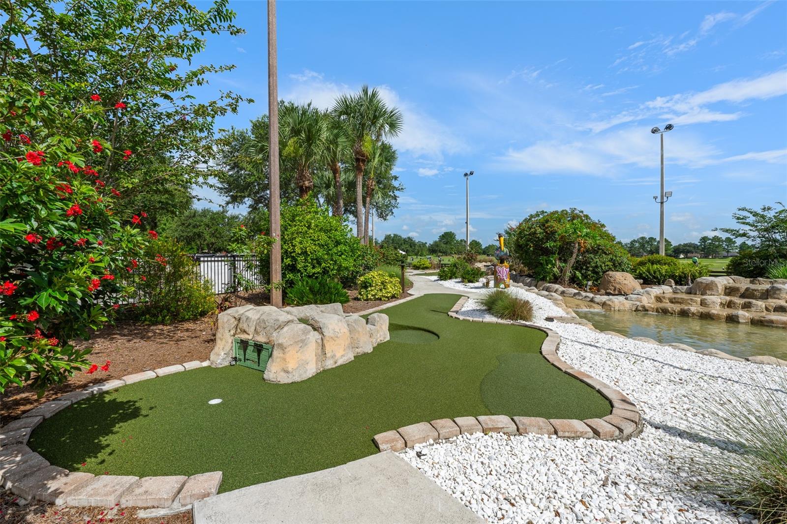 Listing photo id 64 for 23516 Abercorn Lane