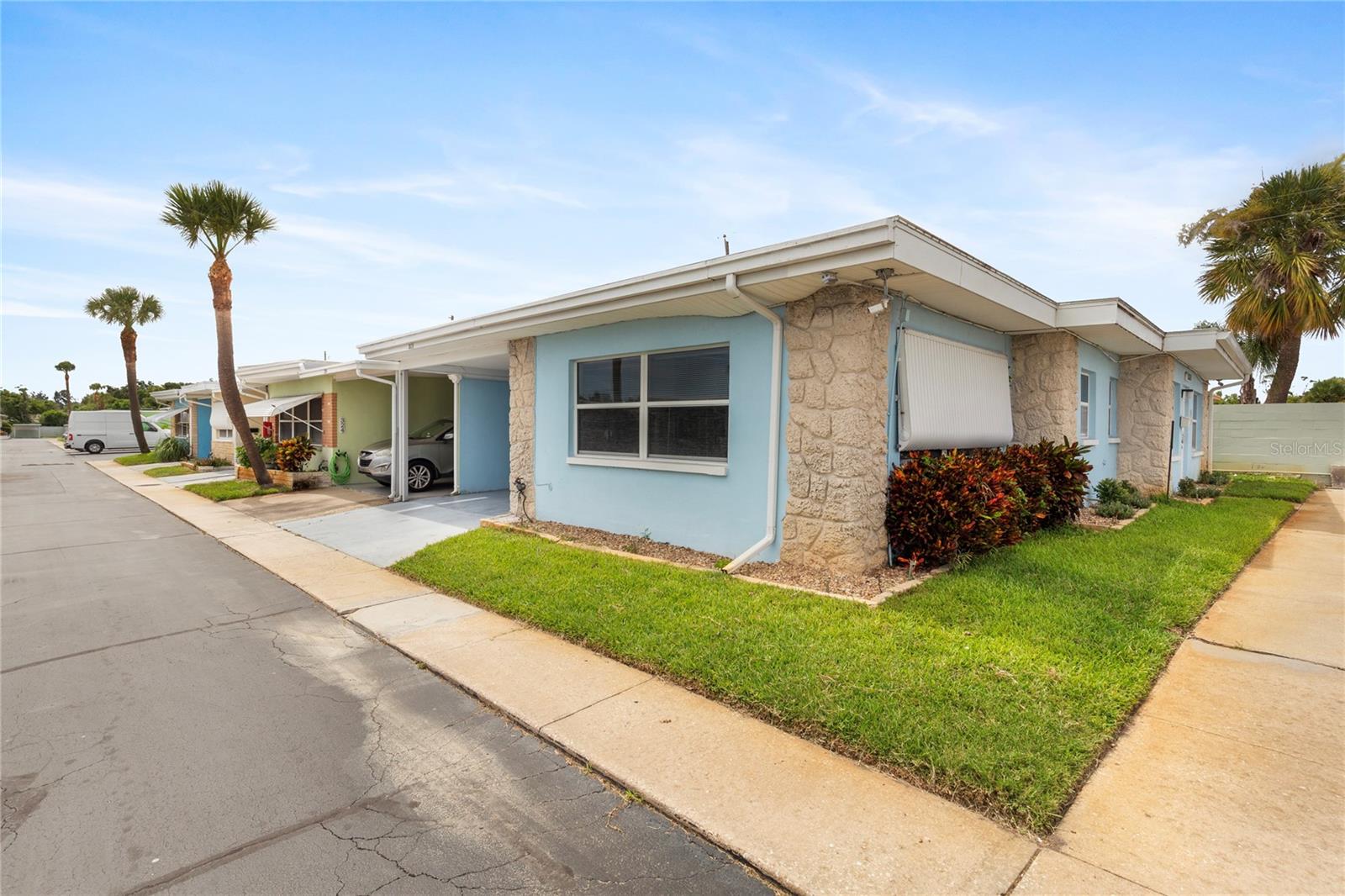 Details for 250 Rosery Road Nw 323, LARGO, FL 33770