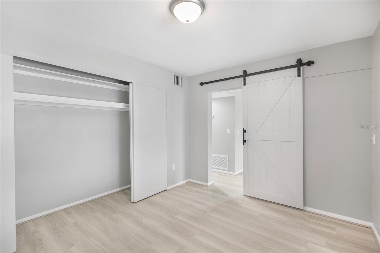 Image 14 of 27 For 250 Rosery Road Nw 323