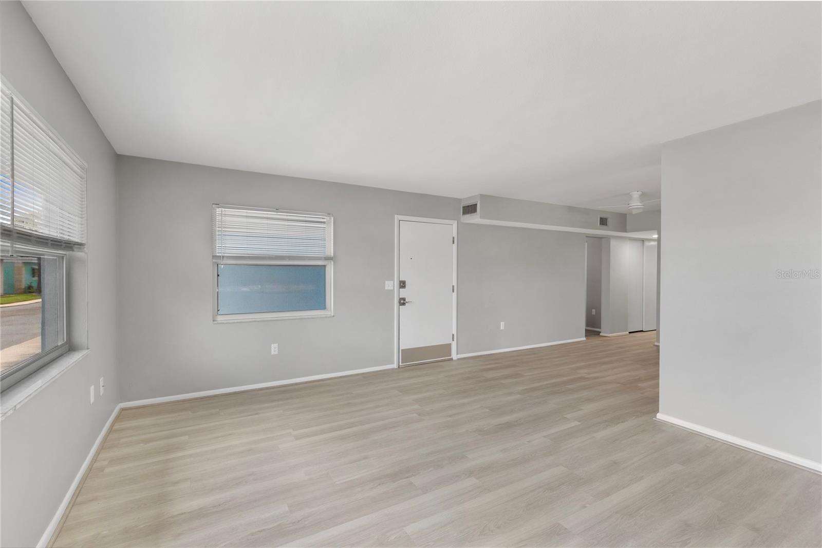 Image 7 of 27 For 250 Rosery Road Nw 323
