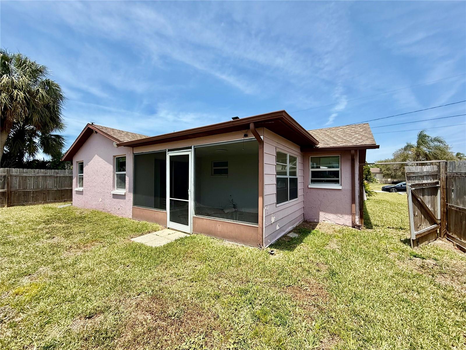 Image 14 of 20 For 7400 Mako Drive