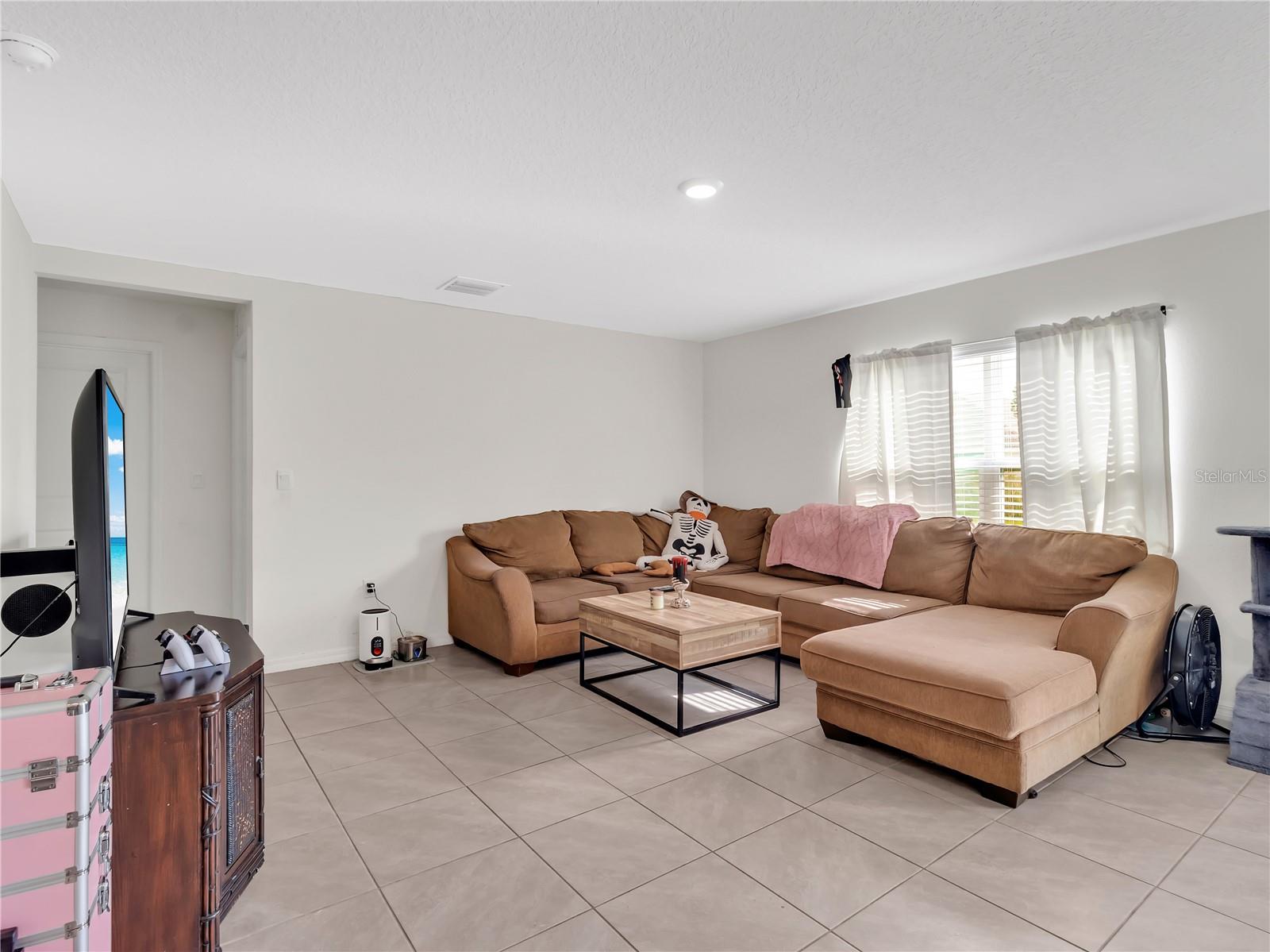 Image 22 of 43 For 16669 Windmill Forge Pass Nw