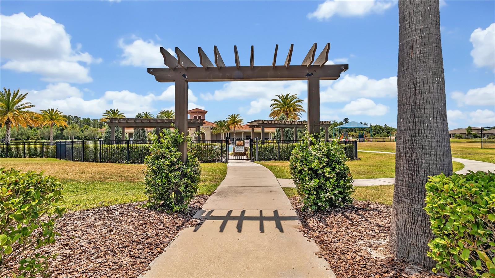 Image 36 of 43 For 16669 Windmill Forge Pass Nw