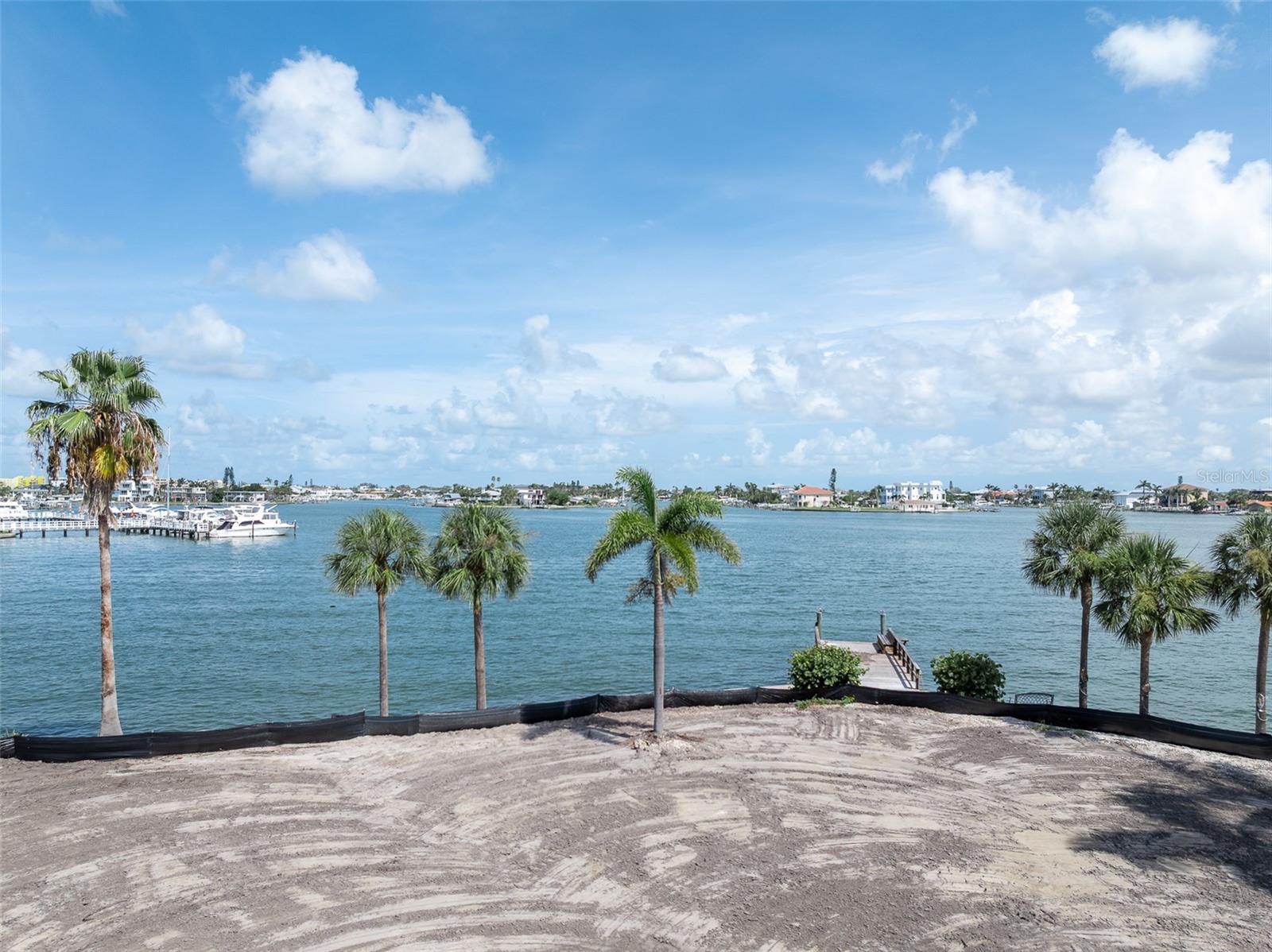 Listing photo id 0 for 1 & 2 Paradise Lane