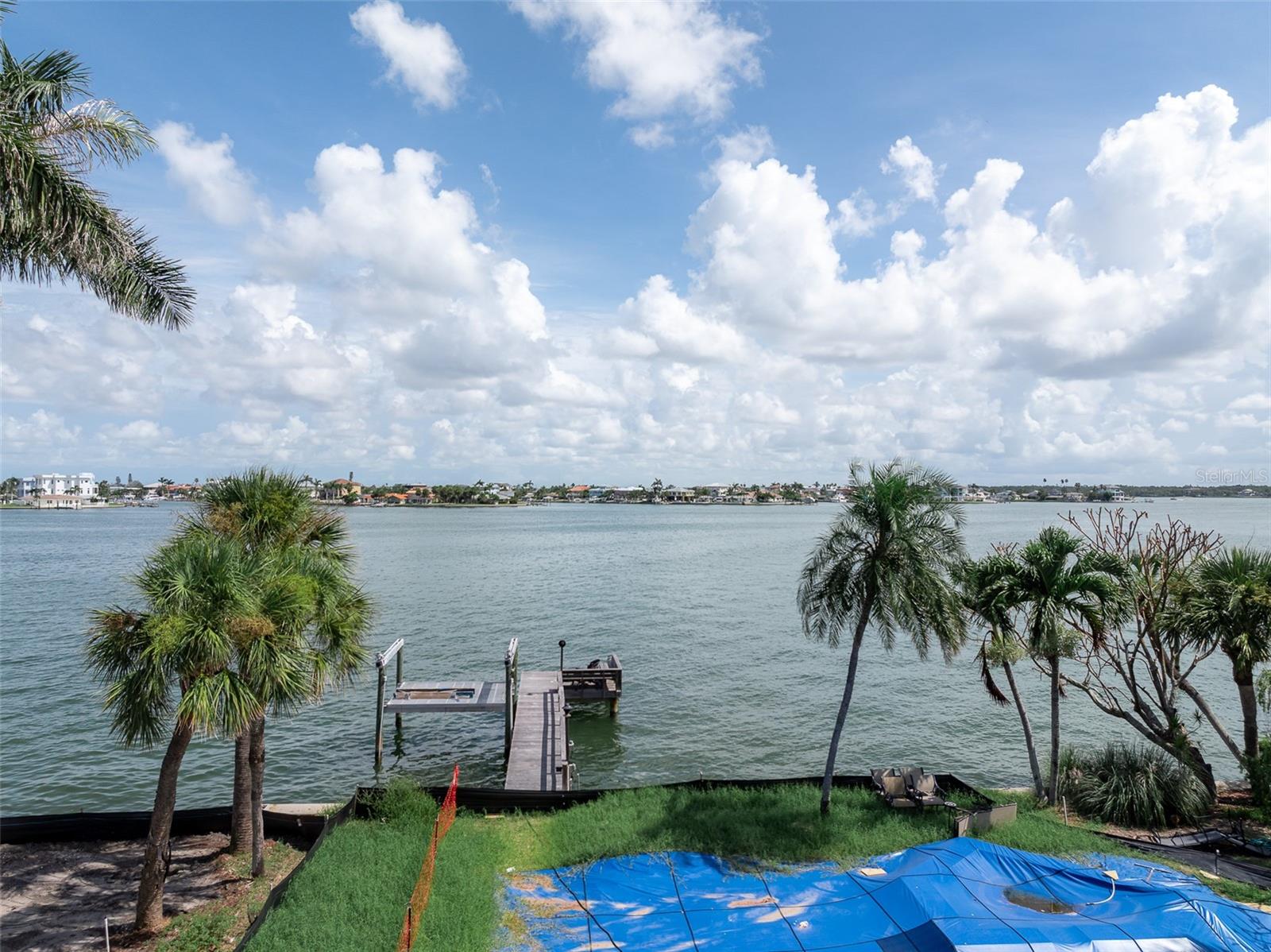 Listing photo id 1 for 1 & 2 Paradise Lane